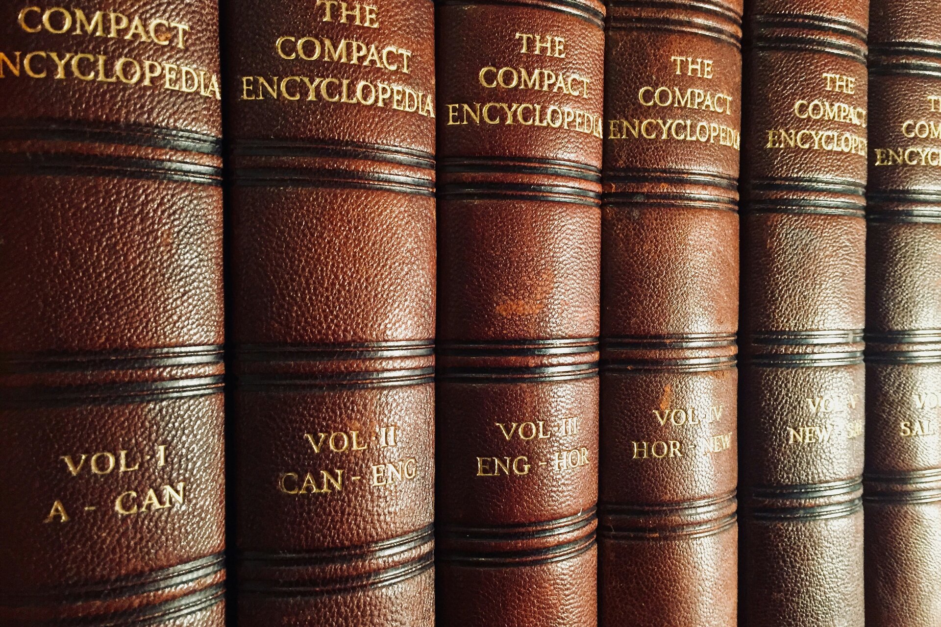 DOPPIA INAUGURAZIONE CON I PROTAGONISTI DEL PROGETTO IL GRANDE LIBRO DELLE PAROLE