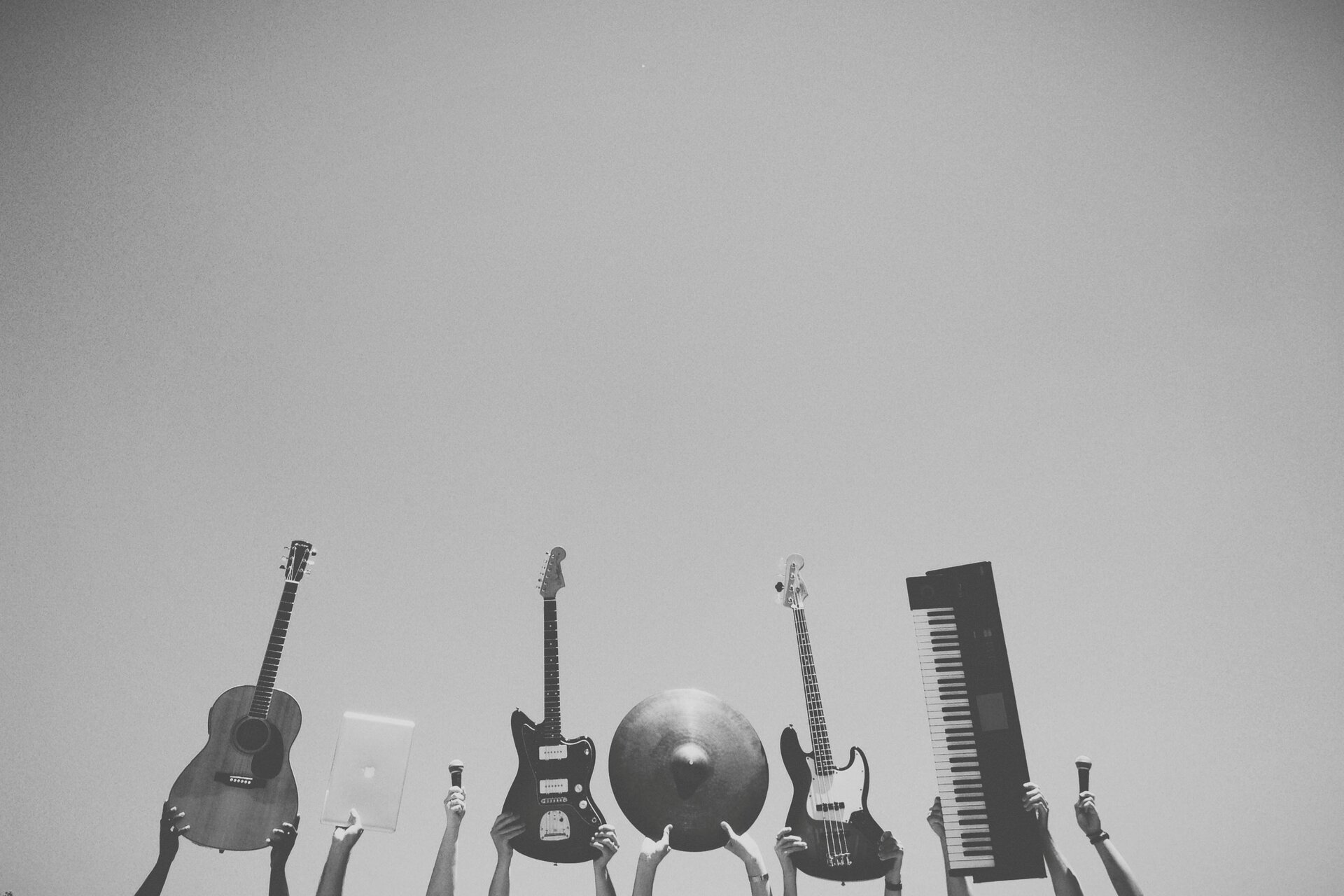 LA ROCK BAND DELLA SCUOLA E OLTRE...UN'OPPORTUNITÀ DI CRESCITA COLLETTIVA